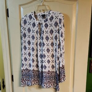 RUE21 PATTERNED BLOUSE